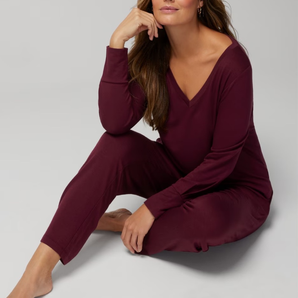 SOMA SUNDAY Long-Sleeve V-Neck Set